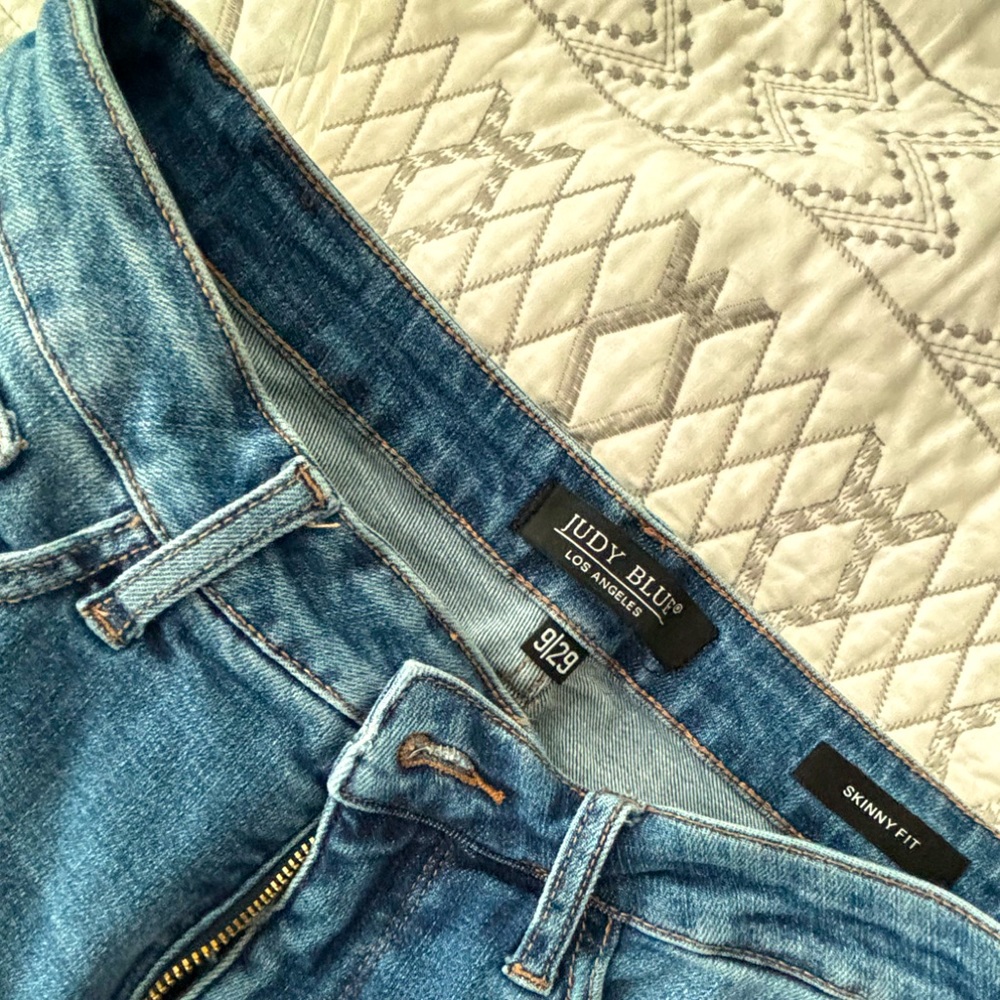 Judy Blue Tummy Control skinny jeans size 9/29.  Smoke free, pet free home.